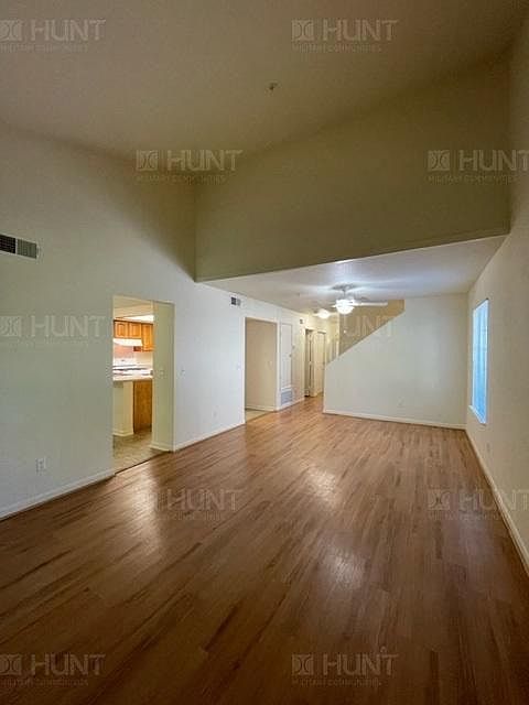 1st image of 4118A Sam Houston Dr
