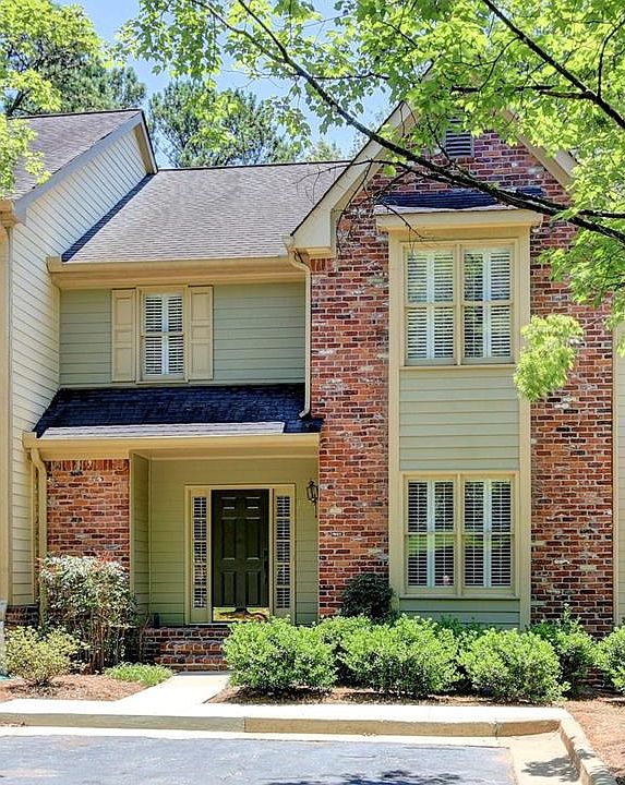1st image of 313 River Glen Dr