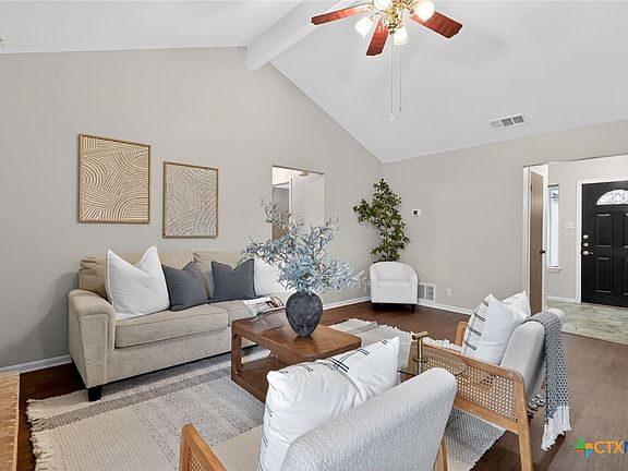 2nd image of 1719 Ridgeway Dr