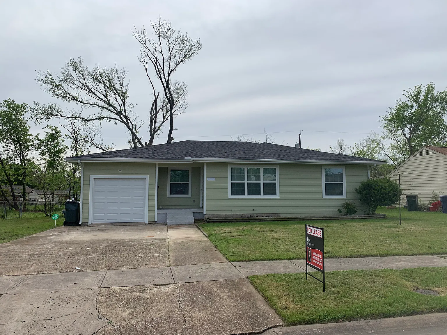 2 bed, 855 sqft, $1,525 — Photo 1
