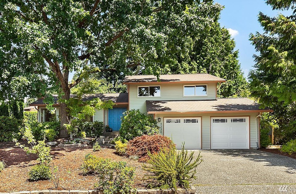 1st image of 4230 105th Ave NE