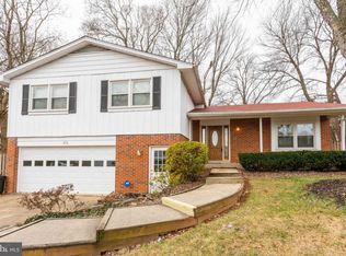 302 Surveyors Ct SW, Vienna, VA 22180