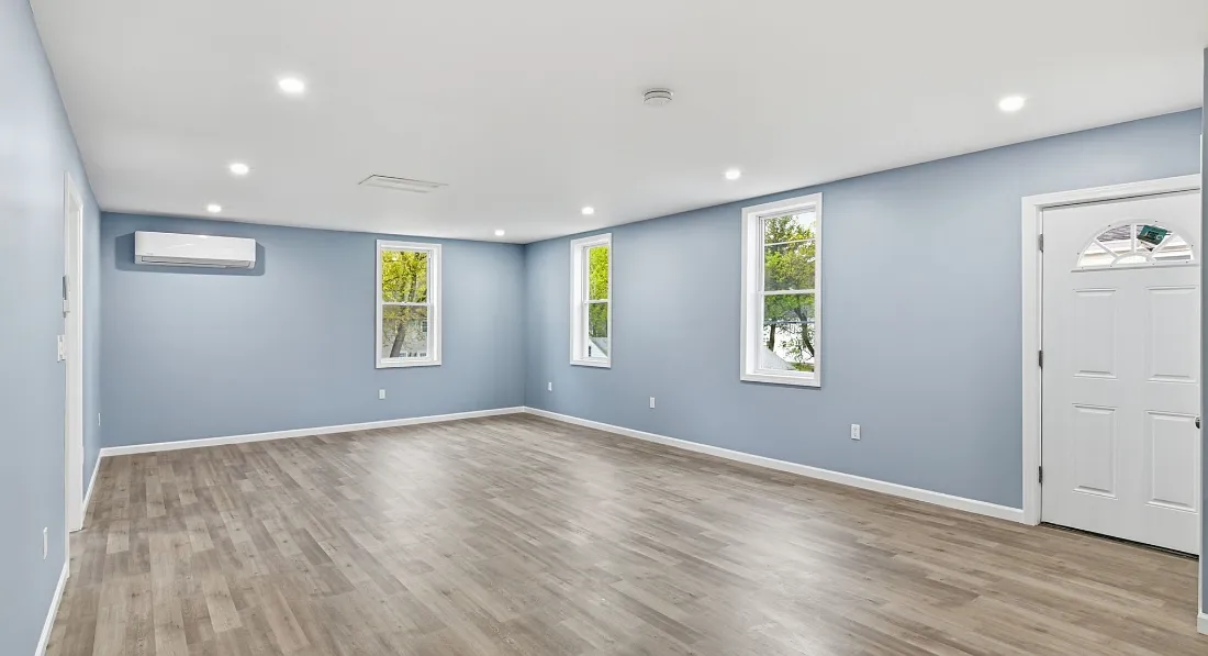 3 bed, 1250 sqft, $2,300 — Photo 3