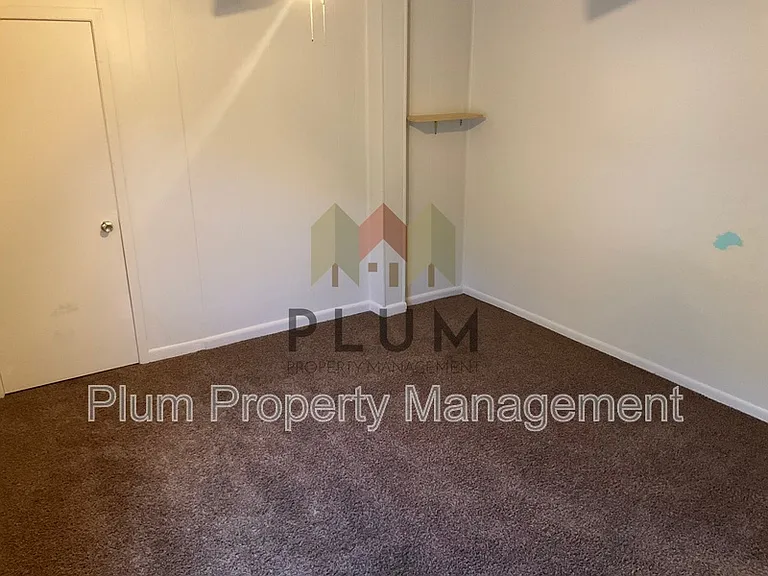 3915 Highway 200 E #7 — Photo 9