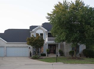 15 11th Fairway Ct, Belleville, IL 62220