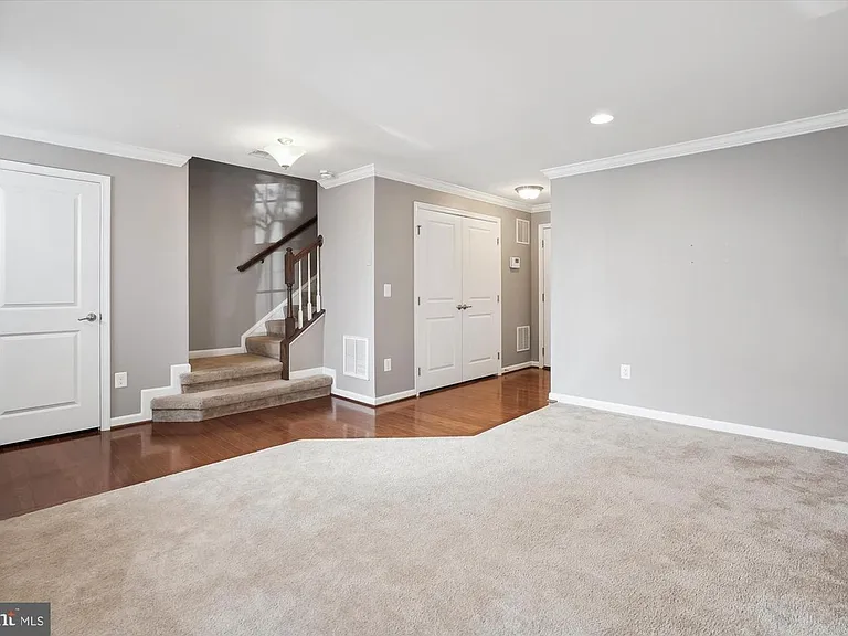 7106 Santa Cruz Pl — Photo 2