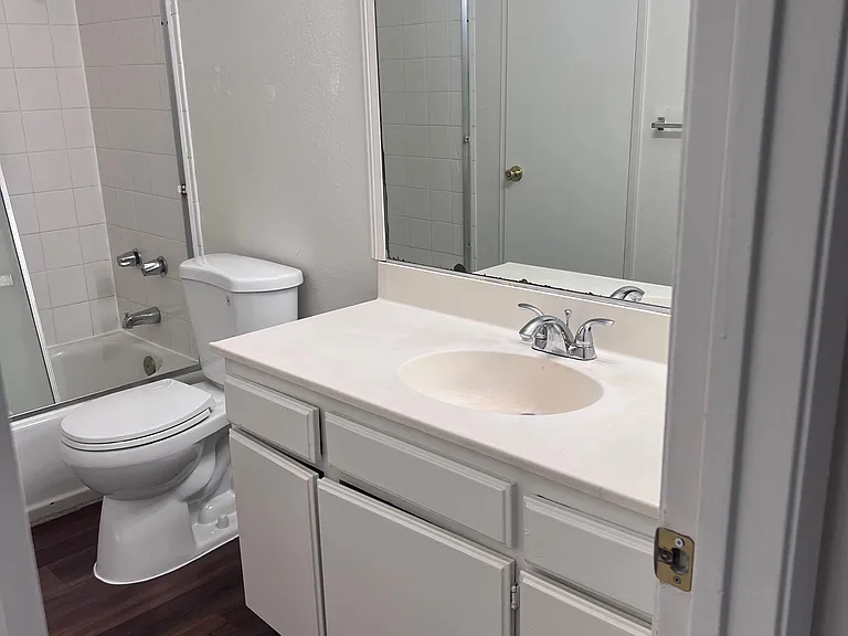 350-352 S Monte Vista St #352F — Photo 20