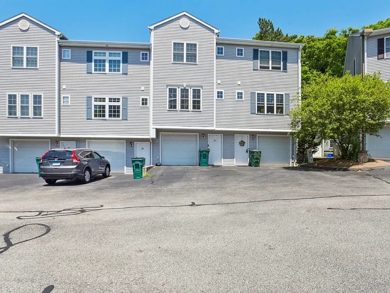 Harbor View Ln — Photo 1