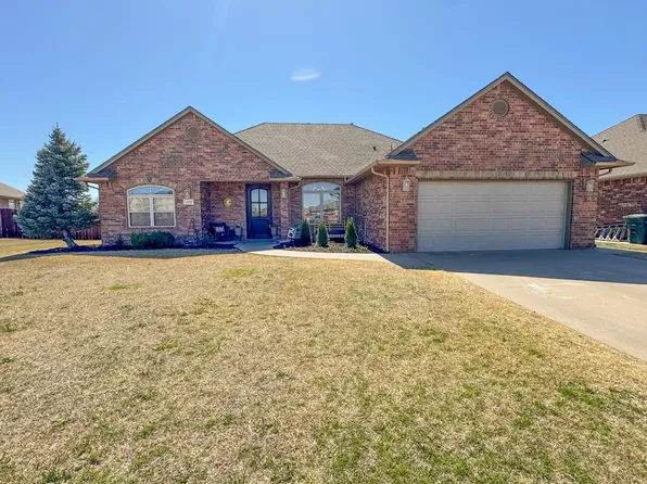 5229 Grizzly Ln, Enid, OK 73703