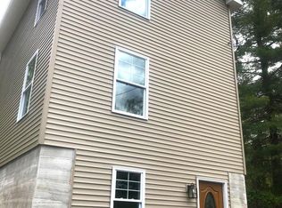 3149 Zepp Rd, Green Lane, PA 18054