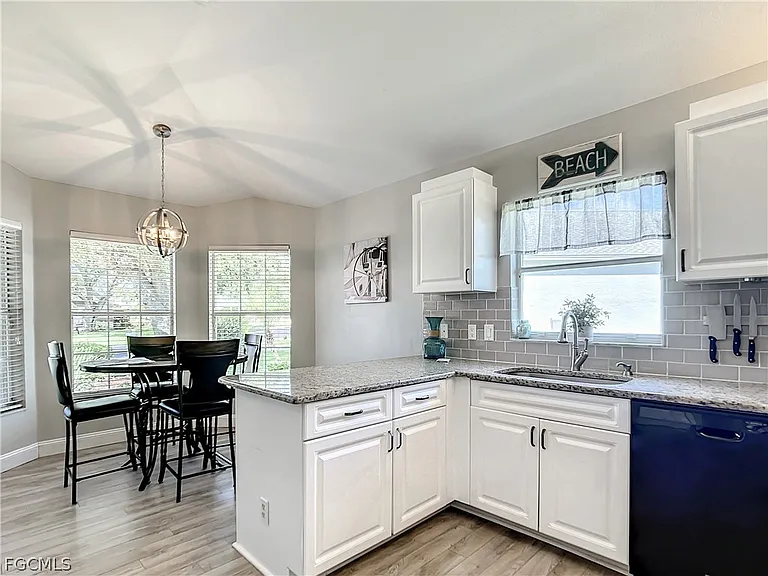 13633 Admiral Ct — Photo 10