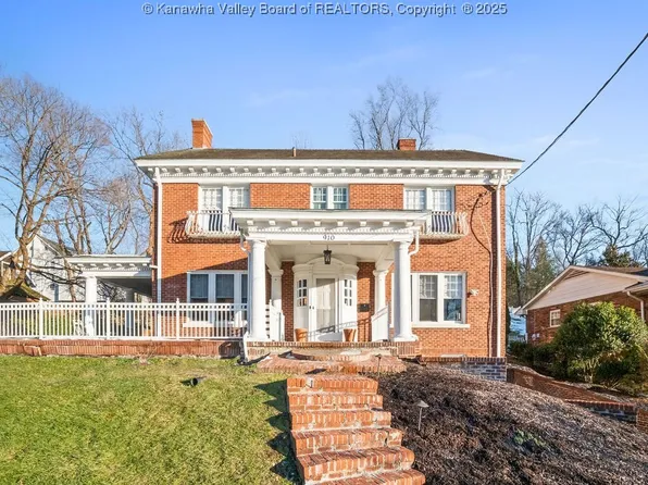 910 Edgewood Dr, Charleston, WV 25302