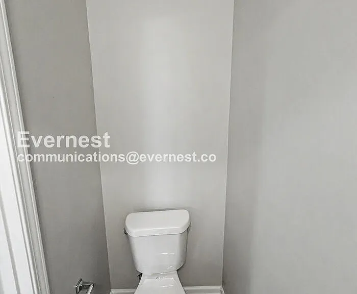 8609 Thomas Ln — Photo 19