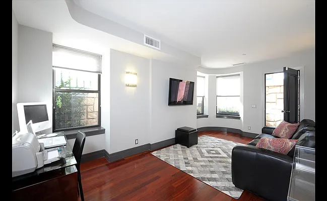 Sold by Douglas Elliman | media 16