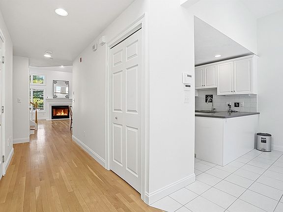 3rd image of 1203 Magnolia Dr #1203