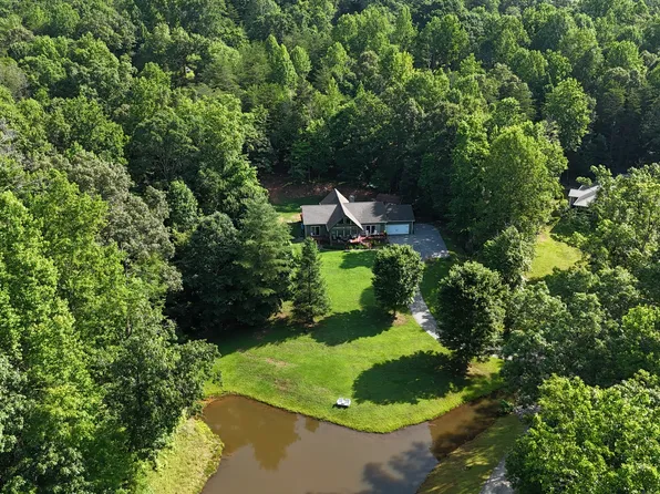 146 Skunk Hollow Rd, Cleveland, GA 30528