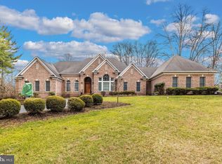 2411 Summer Field Dr, Finksburg, MD