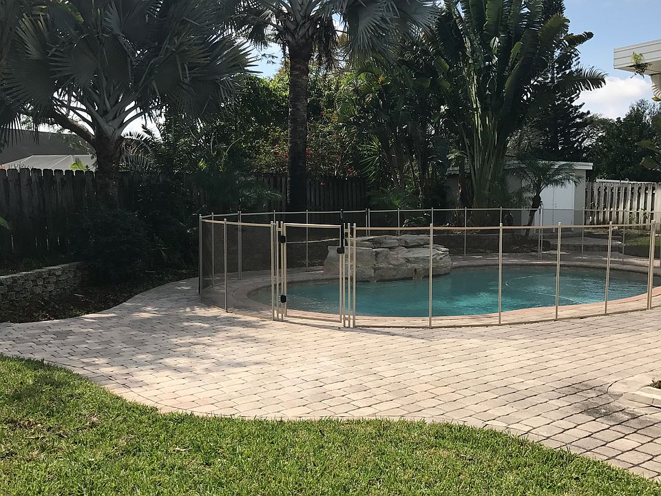 2nd image of 51 Cedar Cir
