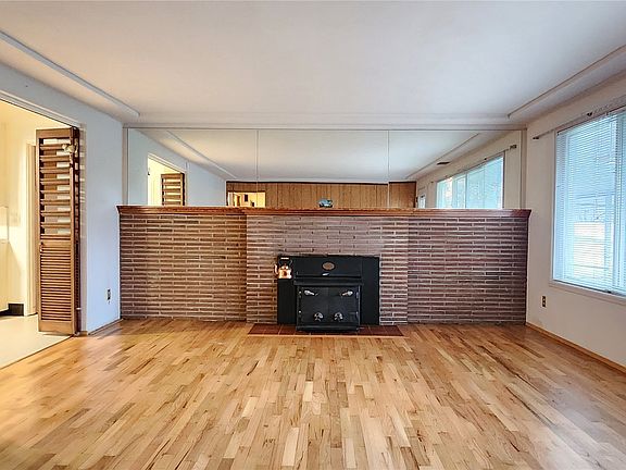 5th image of 119 117th Street S