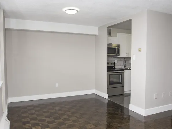 2185 Sheridan Park Dr