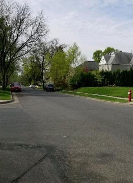 2nd image of 2423 Aldrich Ave N