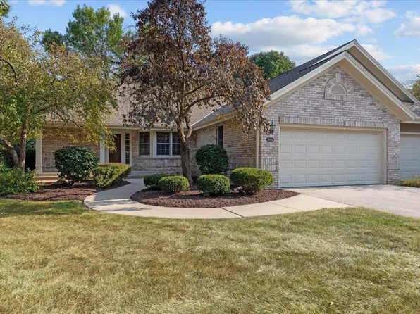 18615 Stonehedge DRIVE #A, Brookfield, WI 53045