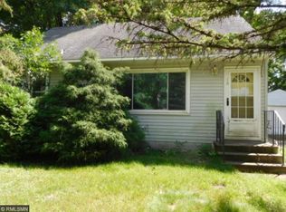 18 Crossway Dr, Circle Pines, MN 55014