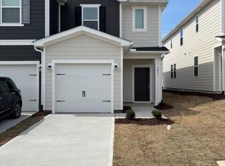 2032 Oakdale Dr, Durham, NC 27703