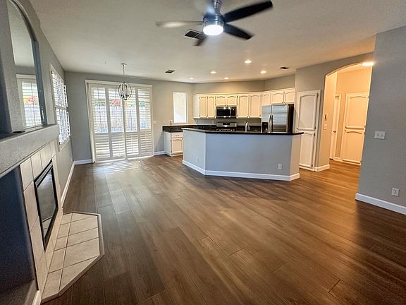 4th image of 6468 Aspen Gardens Way
