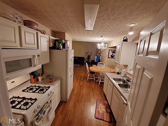 4th image of 1620 Eagle Dr