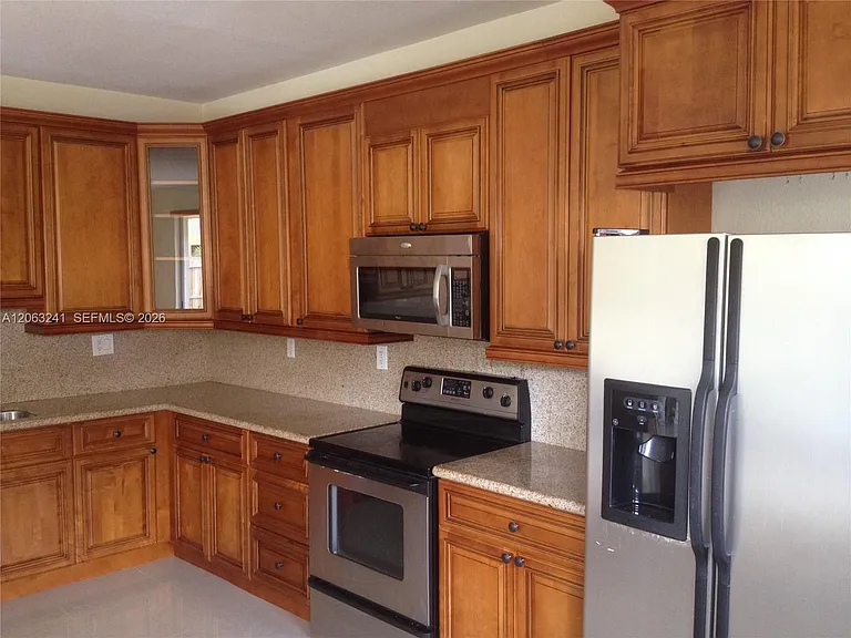 17615 SW 135th Ave — Photo 11