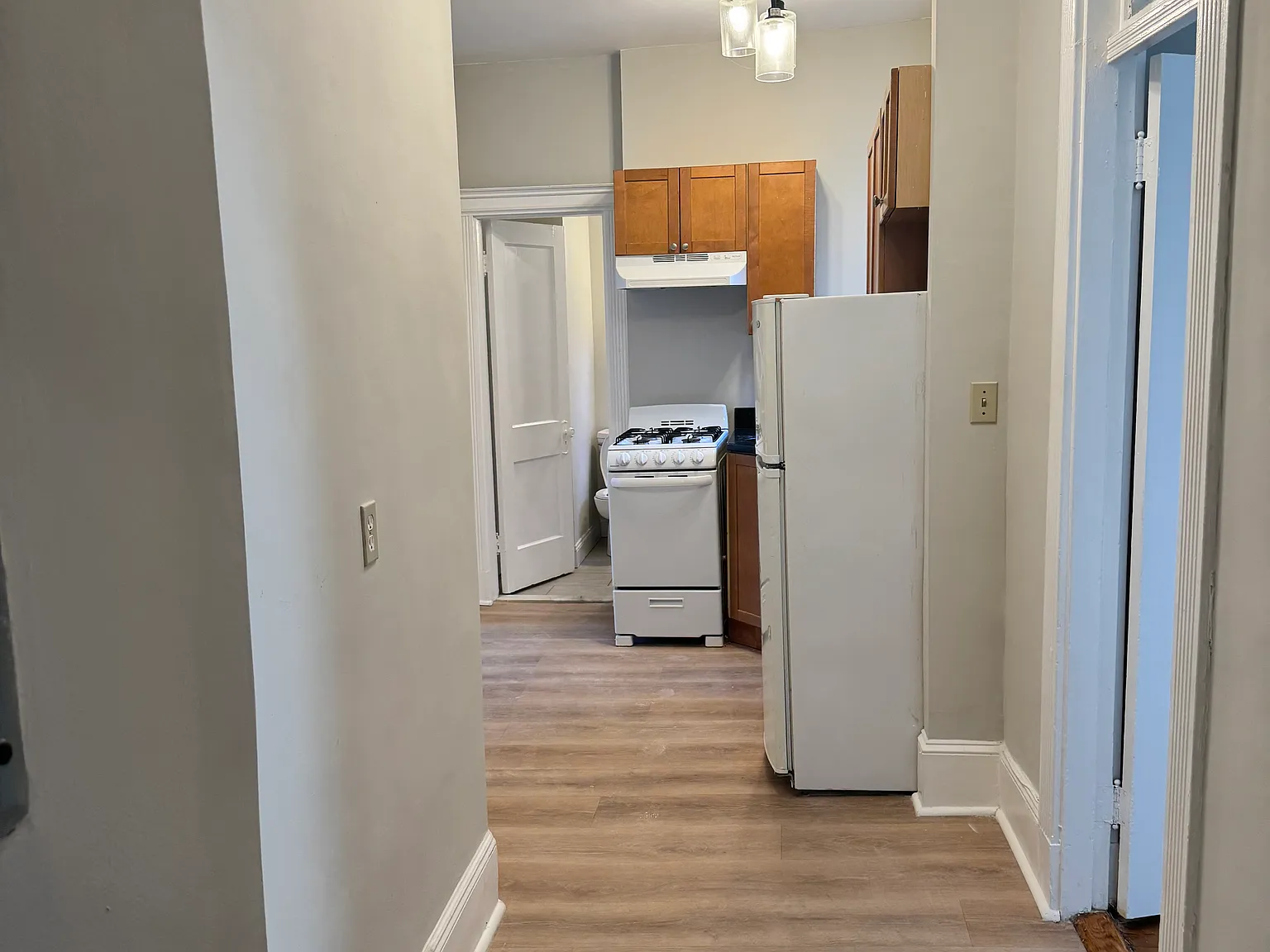 2 bed, 9999 sqft, $3,600 — Photo 3