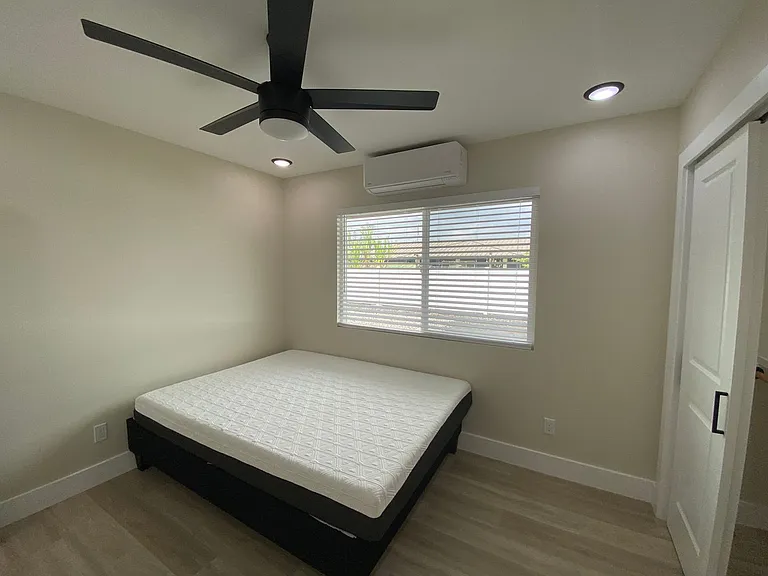 16-2115 Emerald Dr — Photo 18