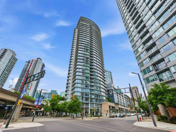 689 Abbott St #2901, Vancouver, BC V6B 0J2