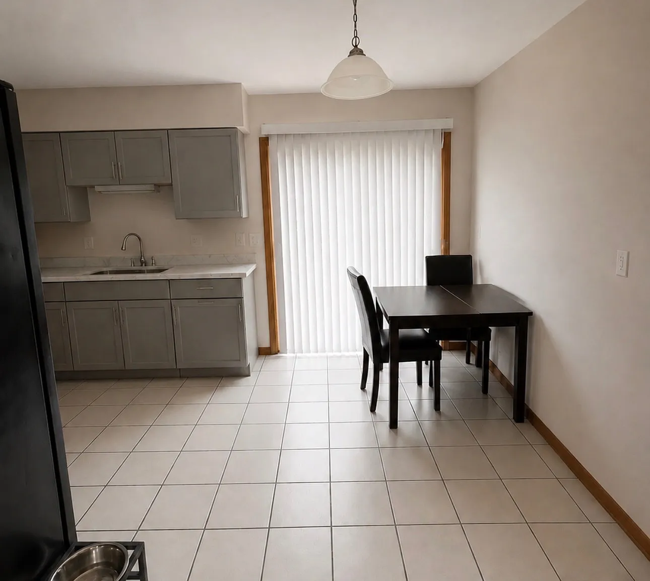 3 bed, 1.5 bath, 1200 sqft, $1,600 — Photo 4