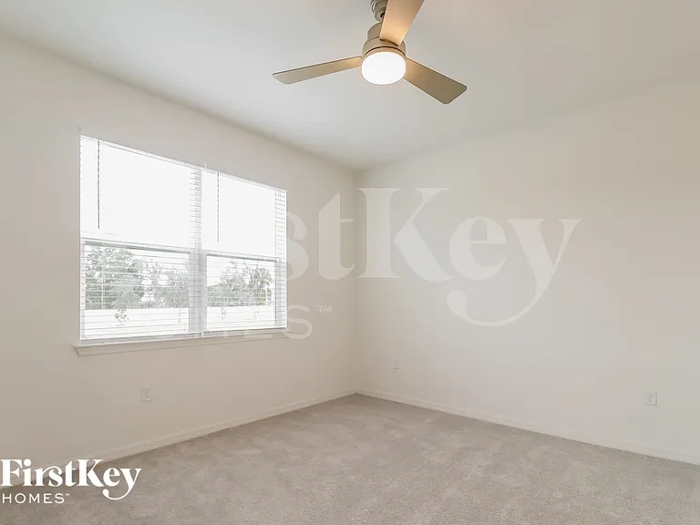 117 Windsor Reserve Dr — Photo 7