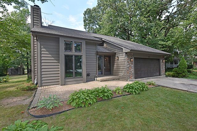 1st image of 10478 W Sonlight Ct