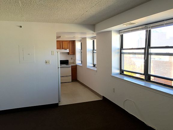 5th image of 700-734 S 17th St #502N