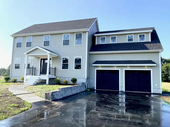 22 Diane Lane, Sandown, NH 03873