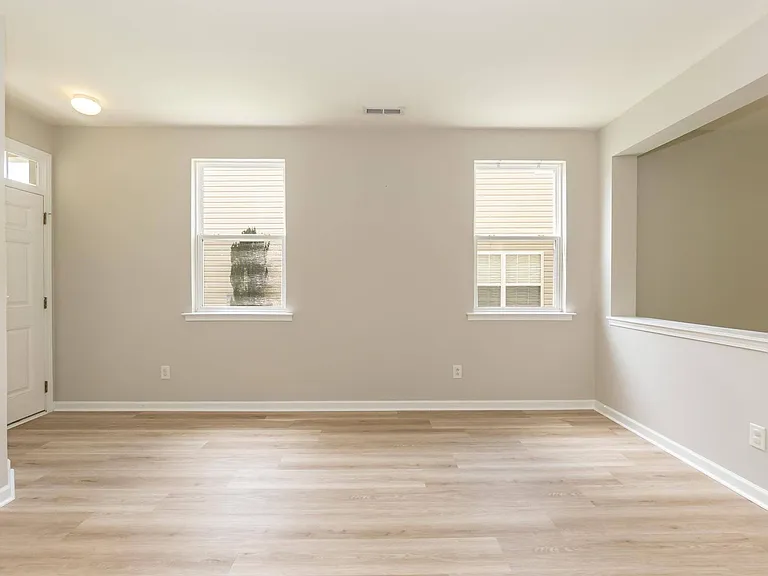 3010 Remington Oaks Cir — Photo 9