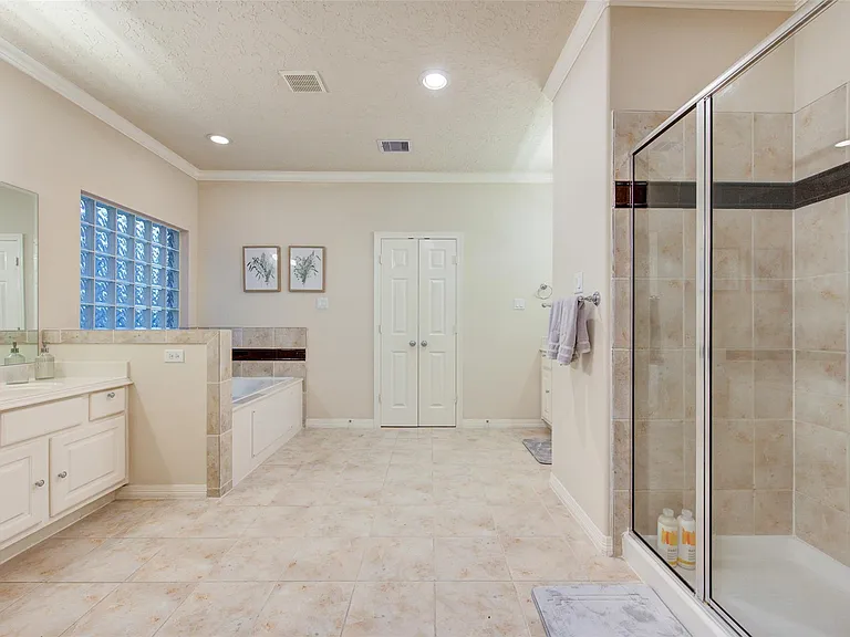 1147 Sopris Dr — Photo 28
