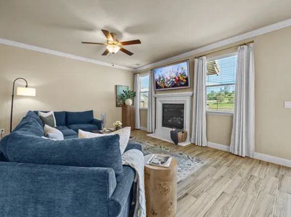 649 Morning Glory Cir