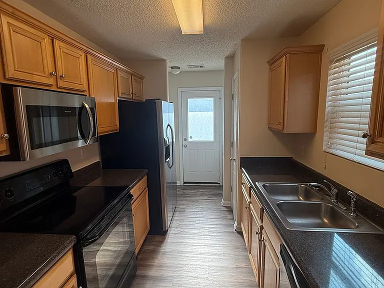 248 Fern Ridge Ct — Photo 2
