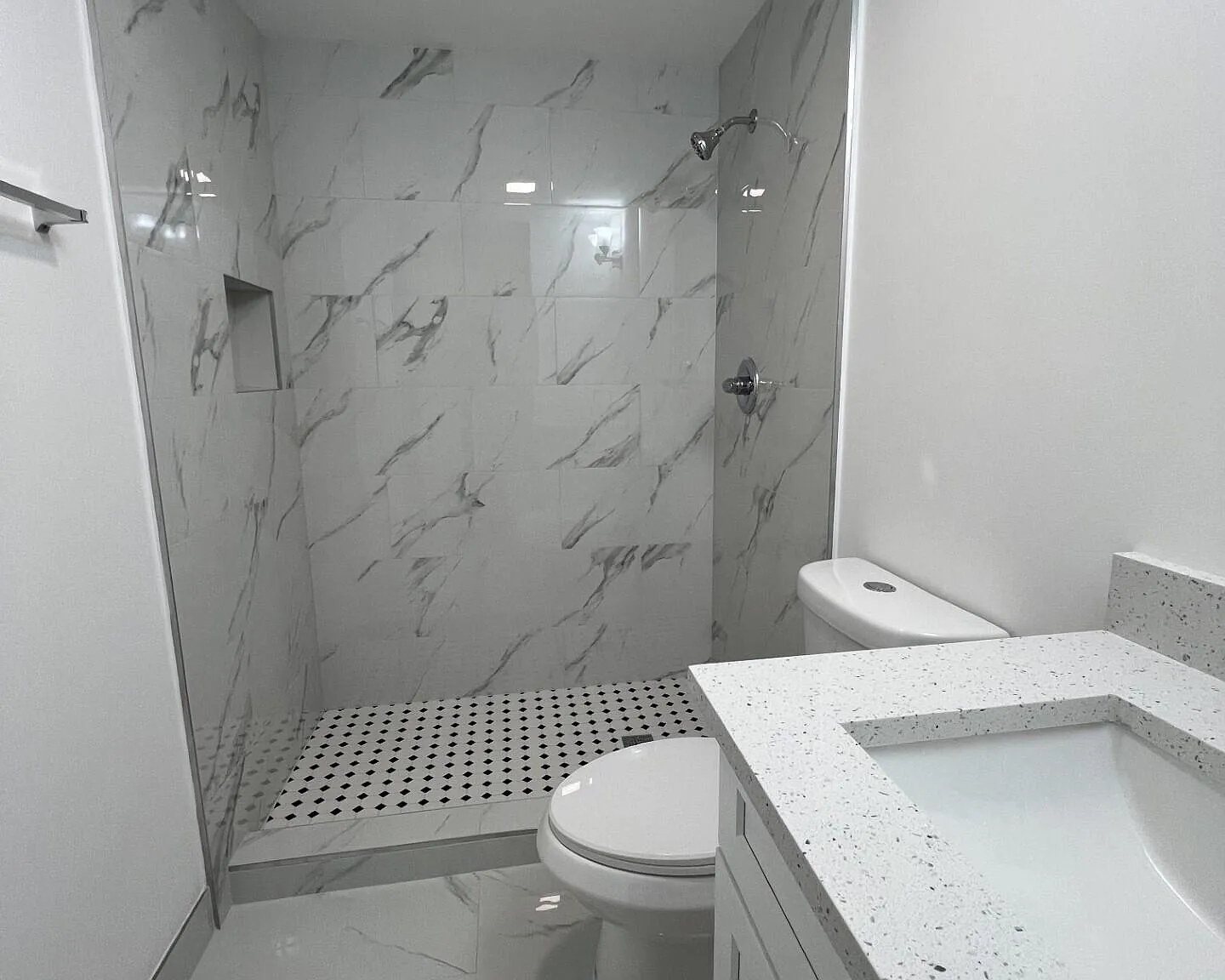 2 bed, 2.0 bath, 1085 sqft, $1,780 — Photo 3