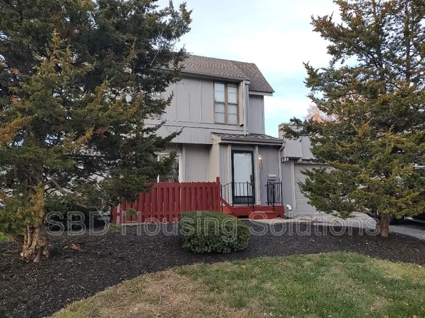 14031 Ballantrae Dr, Grandview, MO 64030