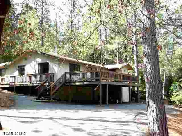 13254 Wells Fargo Dr, Groveland, CA 95321