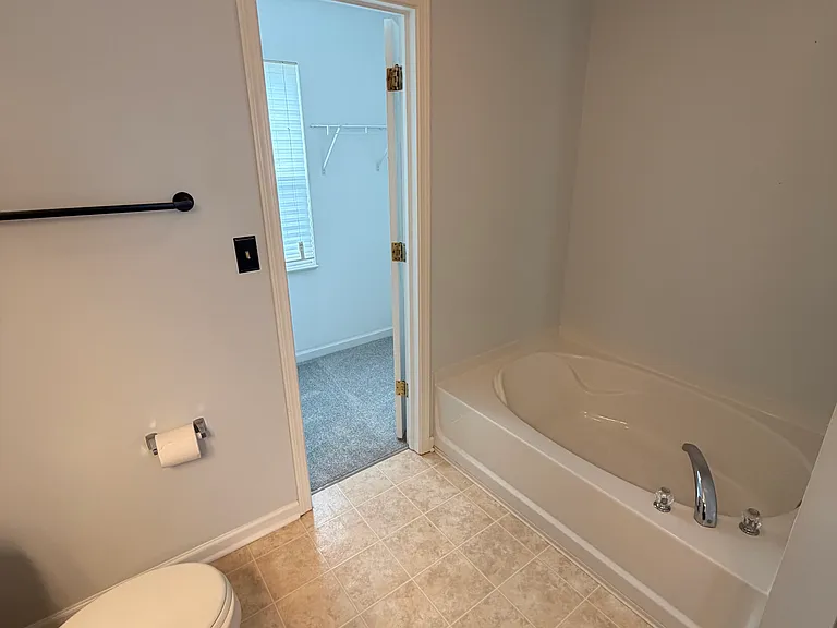 11367 Seabiscuit Dr — Photo 28