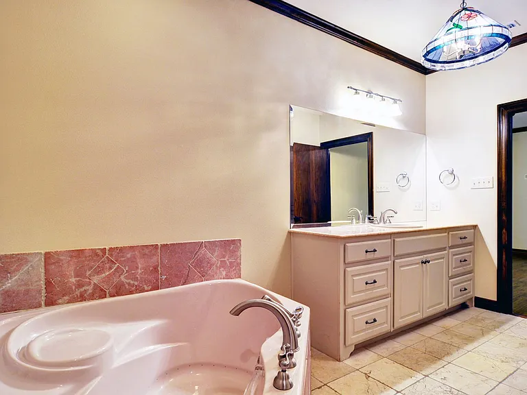 3407 Penticost St — Photo 28