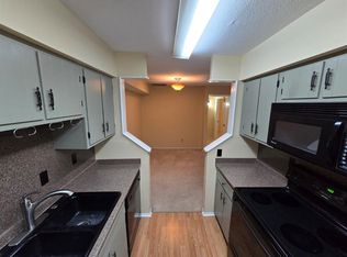 5669 Birchmont Dr APT E, Houston, TX 77091