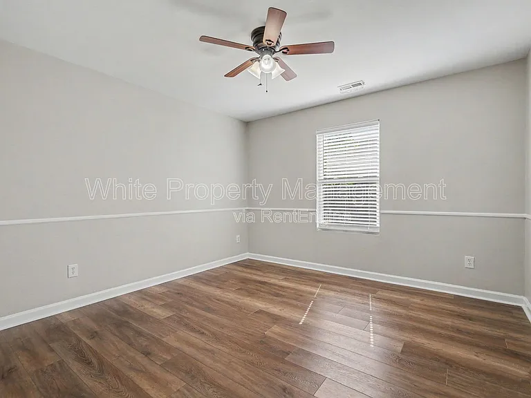 1820 Meadow Crossing Dr — Photo 16